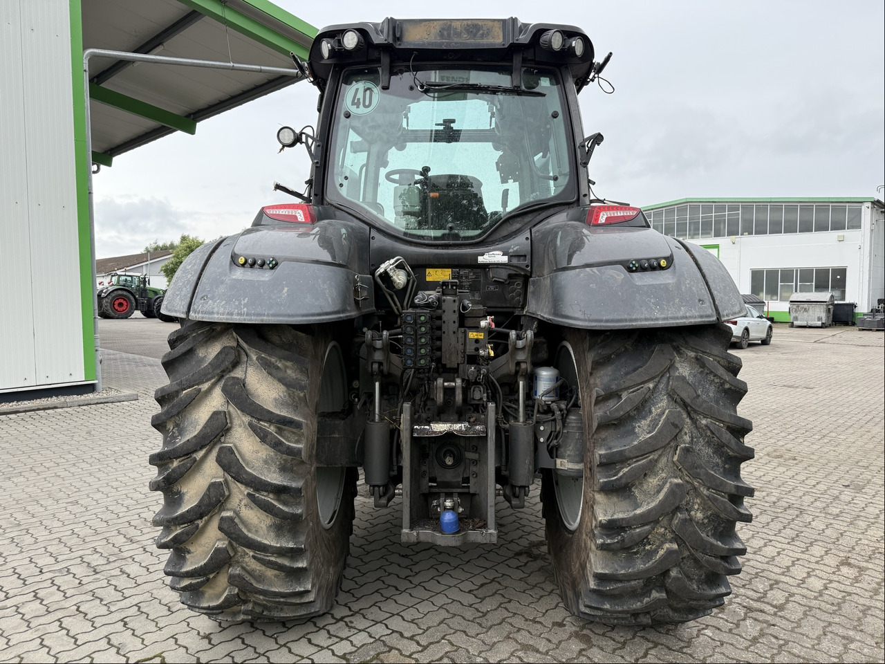 Valtra T254 Versu TwinTrac - Traktor: bild 4 Valtra T254 Versu TwinTrac - Traktor: bild 4