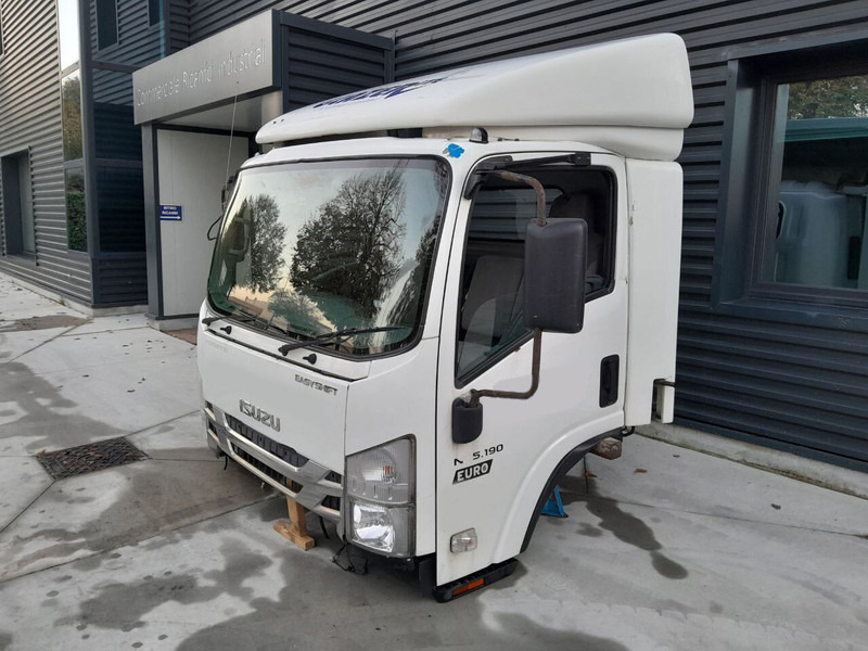 Isuzu N75 - Hytt och interiör för Lastbil: bild 3 Isuzu N75 - Hytt och interiör för Lastbil: bild 3