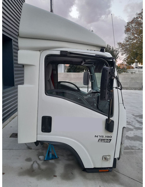 Isuzu N75 - Hytt och interiör för Lastbil: bild 5 Isuzu N75 - Hytt och interiör för Lastbil: bild 5