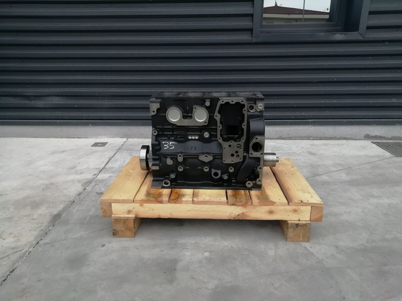 Iveco F4BE0454B - Cylinderblock för Lastbil: bild 4 Iveco F4BE0454B - Cylinderblock för Lastbil: bild 4