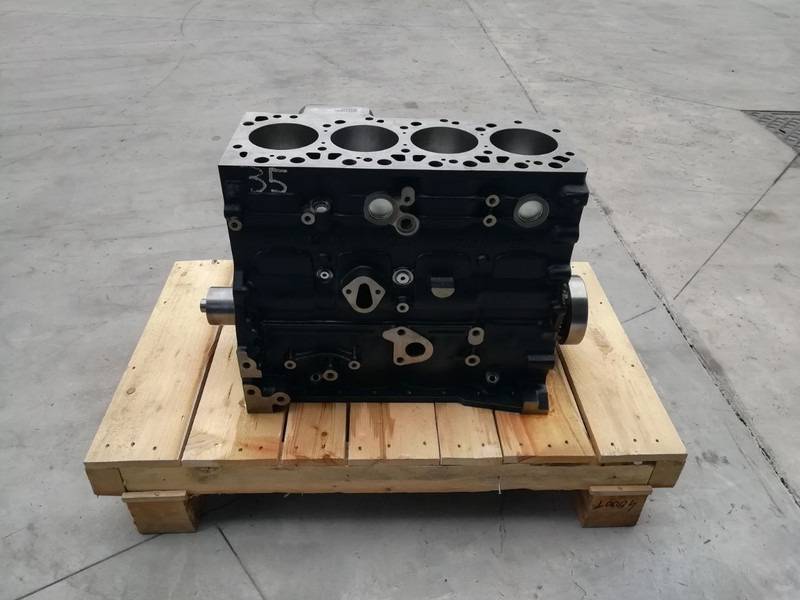 Iveco F4BE0454B - Cylinderblock för Lastbil: bild 2 Iveco F4BE0454B - Cylinderblock för Lastbil: bild 2