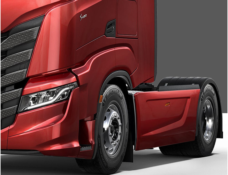 Iveco S WAY EURO 6 - ADBlue steps / scalini ADBlue - Aerodynamik/ Spoiler för Lastbil: bild 3 Iveco S WAY EURO 6 - ADBlue steps / scalini ADBlue - Aerodynamik/ Spoiler för Lastbil: bild 3