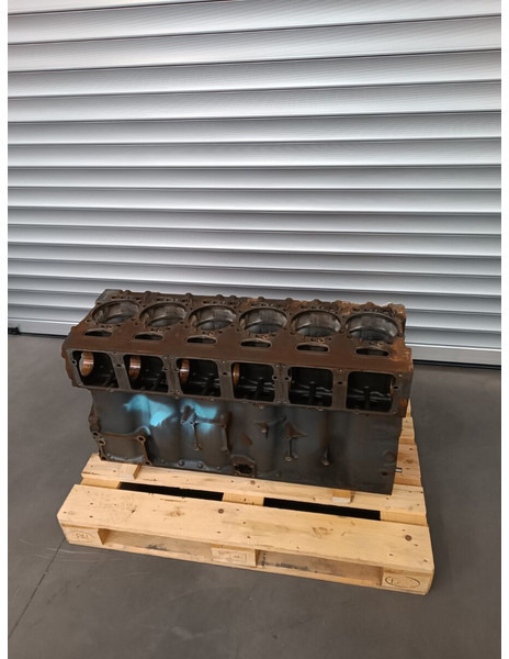 Scania - Cylinderblock för Lastbil: bild 2 Scania - Cylinderblock för Lastbil: bild 2