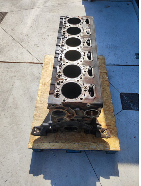 Scania - Cylinderblock för Lastbil: bild 5 Scania - Cylinderblock för Lastbil: bild 5