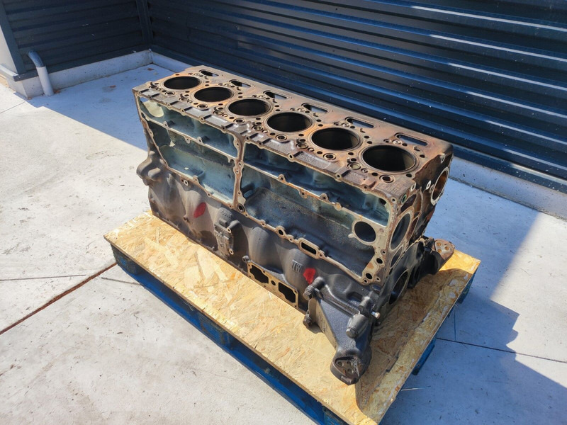 Scania - Cylinderblock för Lastbil: bild 4 Scania - Cylinderblock för Lastbil: bild 4