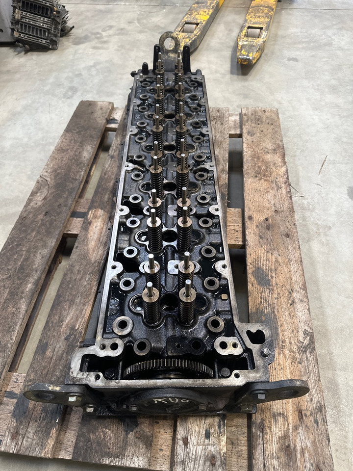 MERCEDES CYLINDERHEAD A4710102720 - Huvudenhet för Lastbil: bild 1 MERCEDES CYLINDERHEAD A4710102720 - Huvudenhet för Lastbil: bild 1