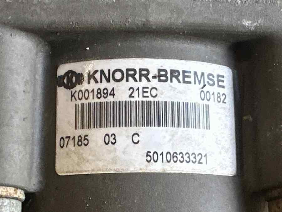 VOLVO FOOT BRAKE VALVE 21390592 - Bromsventil för Lastbil: bild 3 VOLVO FOOT BRAKE VALVE 21390592 - Bromsventil för Lastbil: bild 3