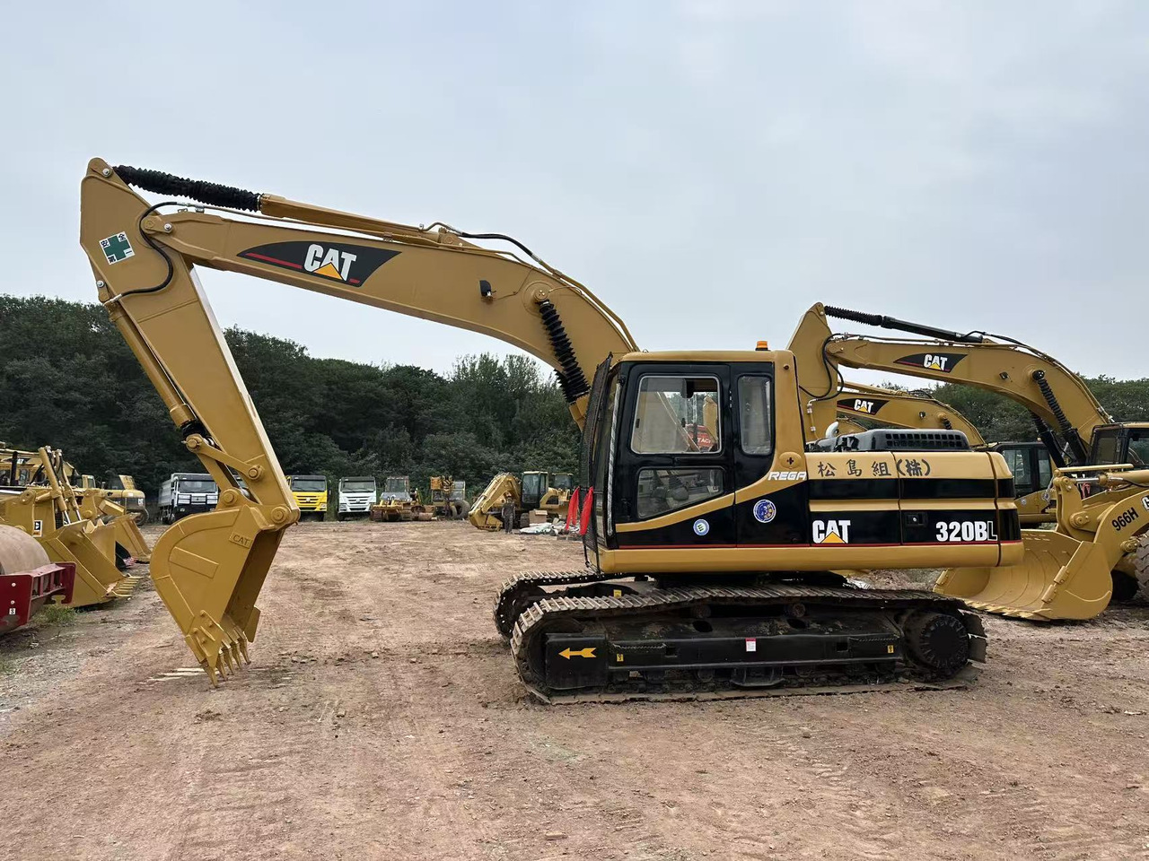 CATERPILLAR 320BL - Bandgrävare: bild 1 CATERPILLAR 320BL - Bandgrävare: bild 1