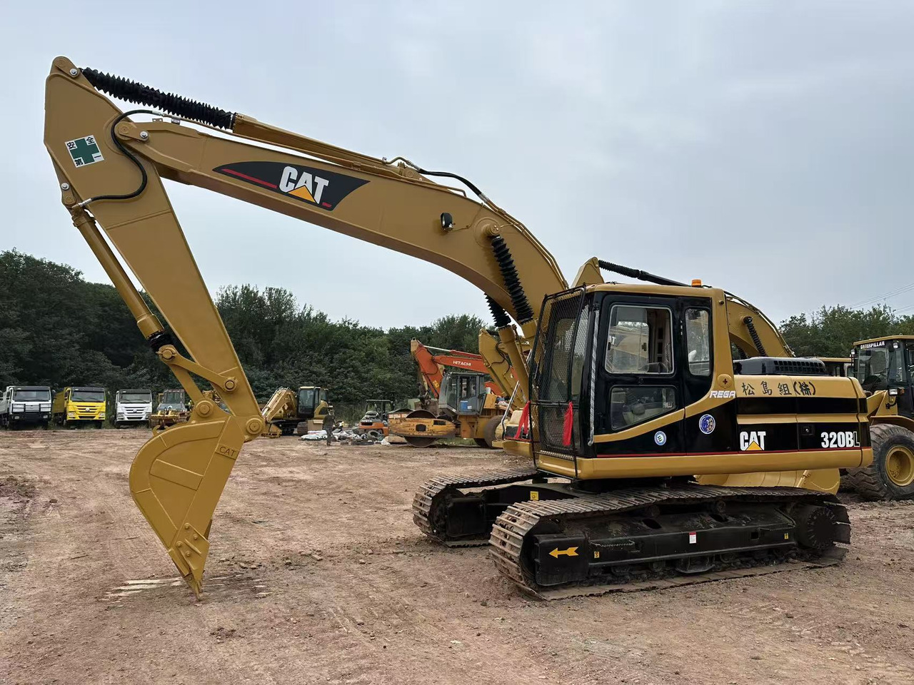 CATERPILLAR 320BL - Bandgrävare: bild 3 CATERPILLAR 320BL - Bandgrävare: bild 3