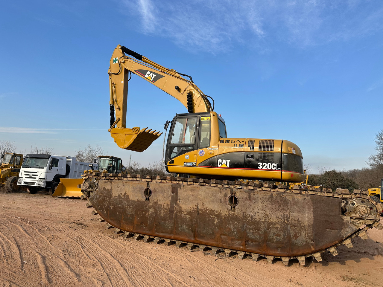 CATERPILLAR 320CL - Flytande grävmaskin: bild 2 CATERPILLAR 320CL - Flytande grävmaskin: bild 2