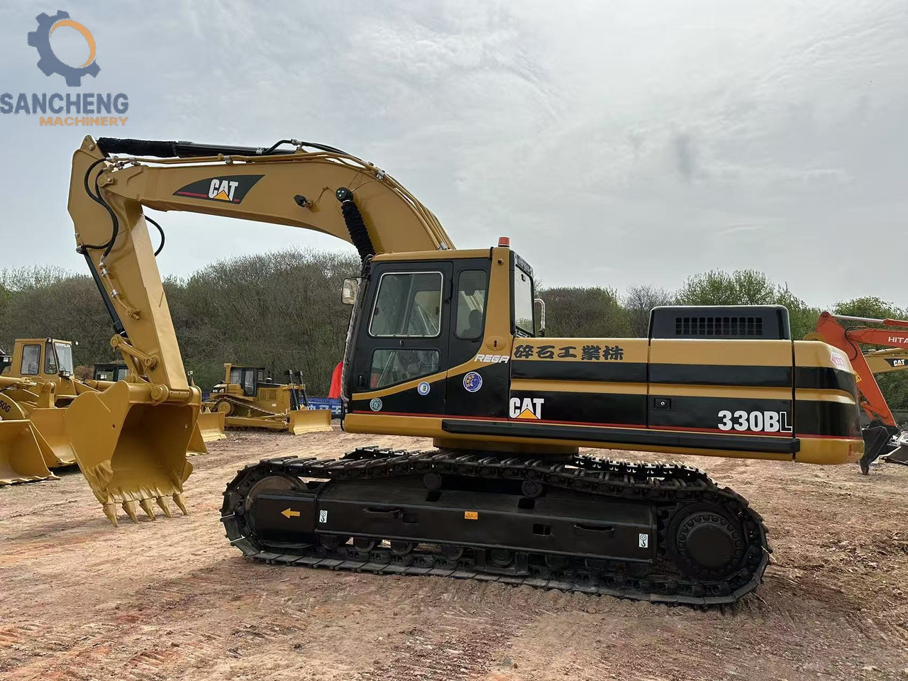 CATERPILLAR 330BL - Bandgrävare: bild 1 CATERPILLAR 330BL - Bandgrävare: bild 1