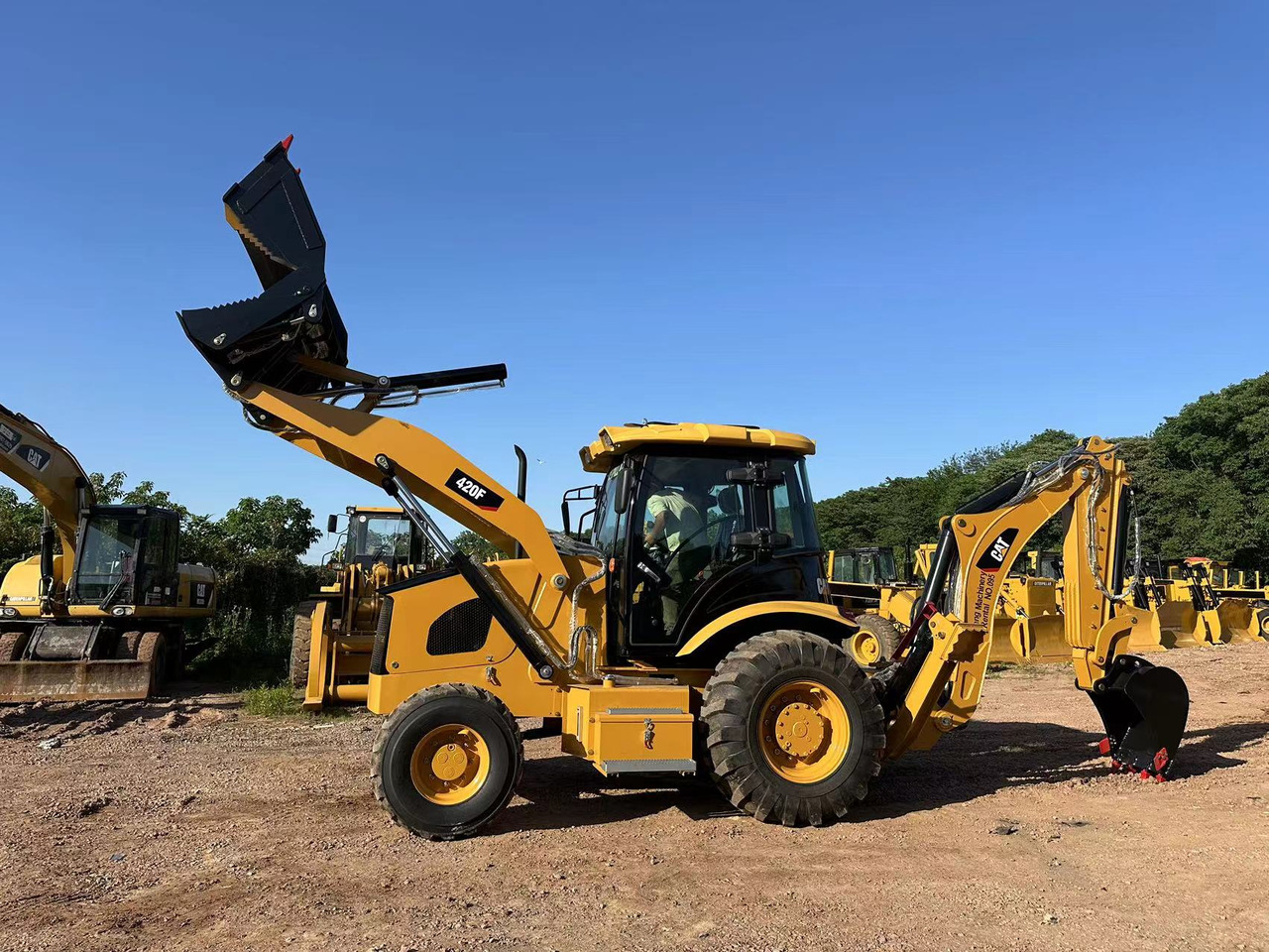 CATERPILLAR 420F2 - Grävlastare: bild 5 CATERPILLAR 420F2 - Grävlastare: bild 5