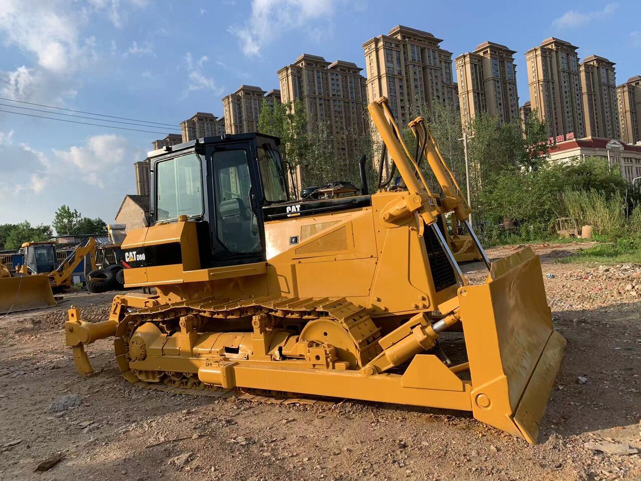 CATERPILLAR D6G - Bulldozer: bild 1 CATERPILLAR D6G - Bulldozer: bild 1