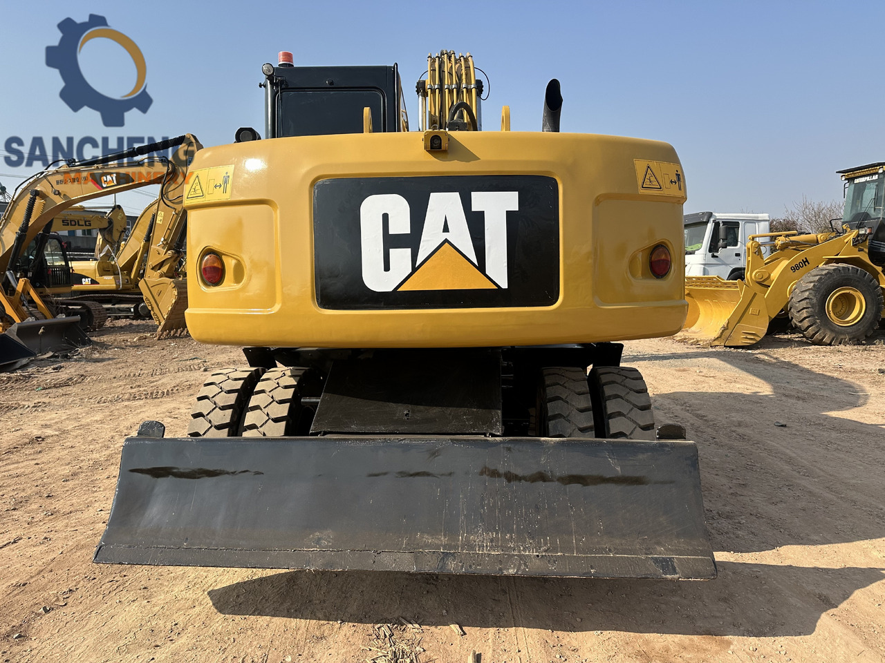 CATERPILLAR M320D2 - Grävmaskin på däck: bild 3 CATERPILLAR M320D2 - Grävmaskin på däck: bild 3
