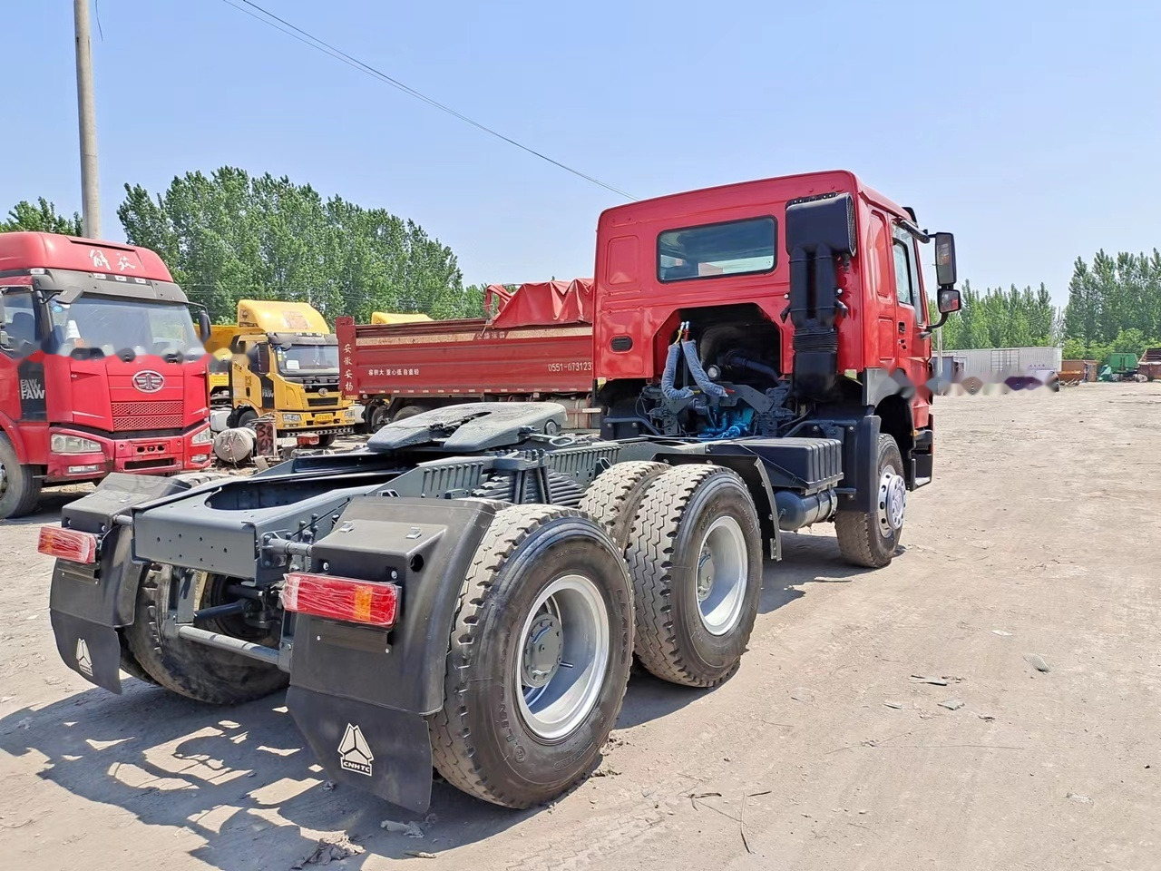 SINOTRUK Howo tractor unit 420 - Dragbil: bild 2 SINOTRUK Howo tractor unit 420 - Dragbil: bild 2