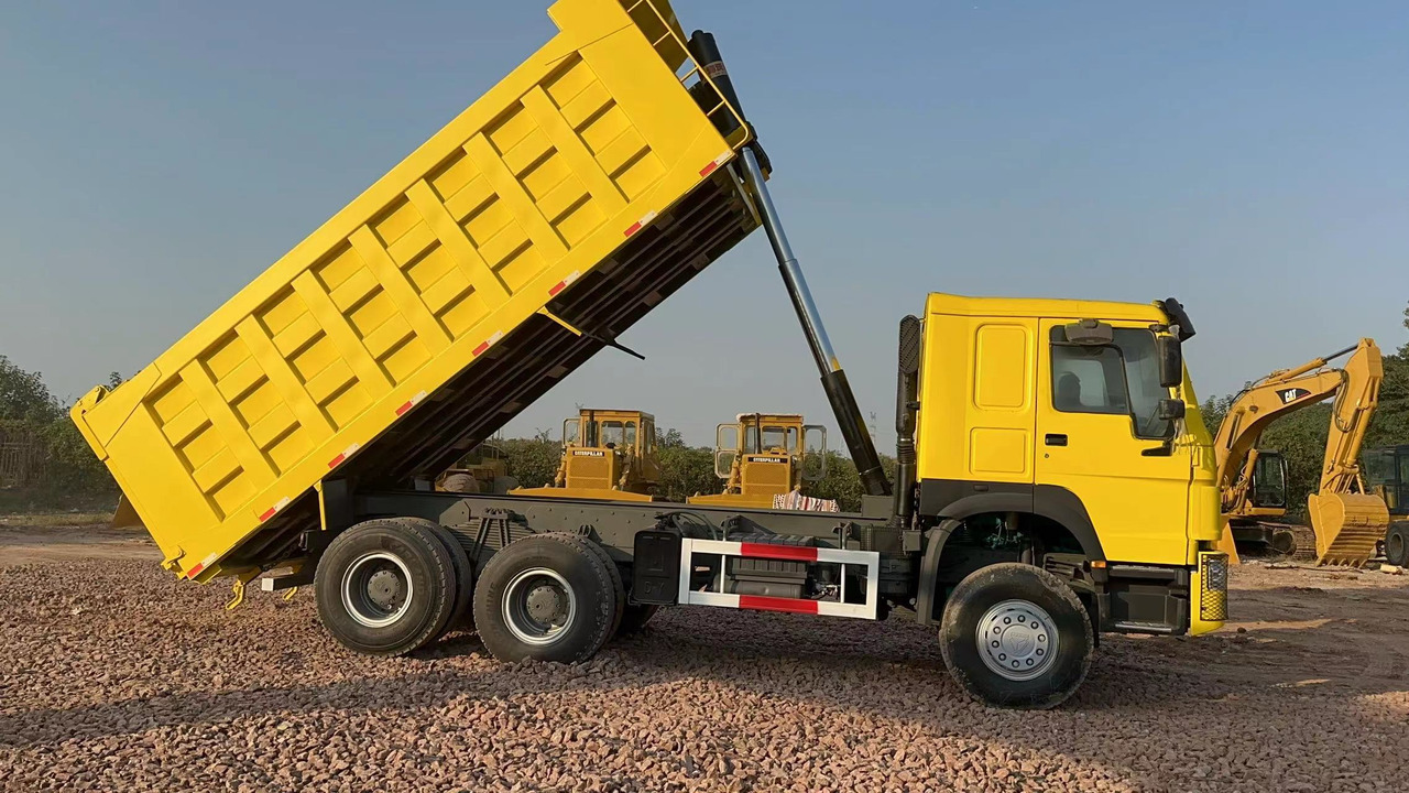 SINOTRUK HOWO 371 Dump Truck - Tippbil lastbil: bild 2 SINOTRUK HOWO 371 Dump Truck - Tippbil lastbil: bild 2