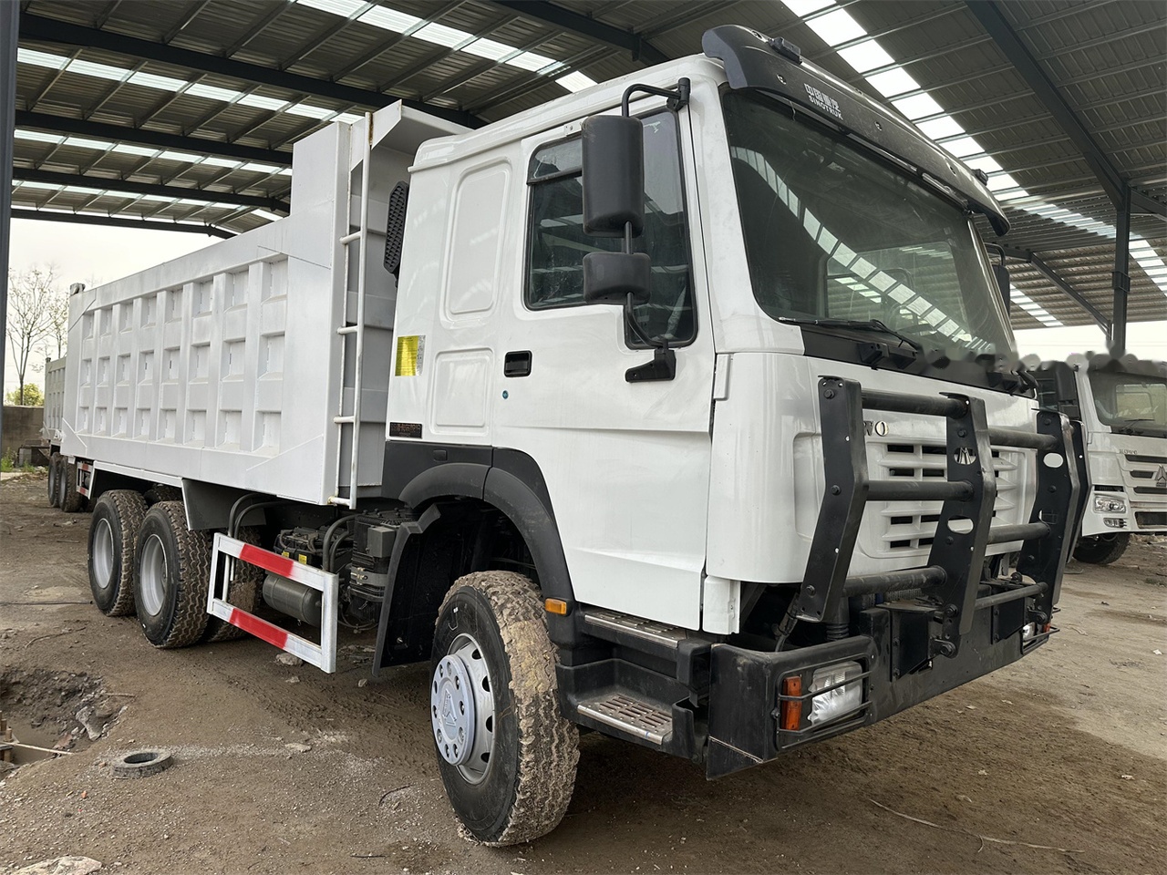 SINOTRUK HOWO 371 Dump Truck - Tippbil lastbil: bild 3 SINOTRUK HOWO 371 Dump Truck - Tippbil lastbil: bild 3