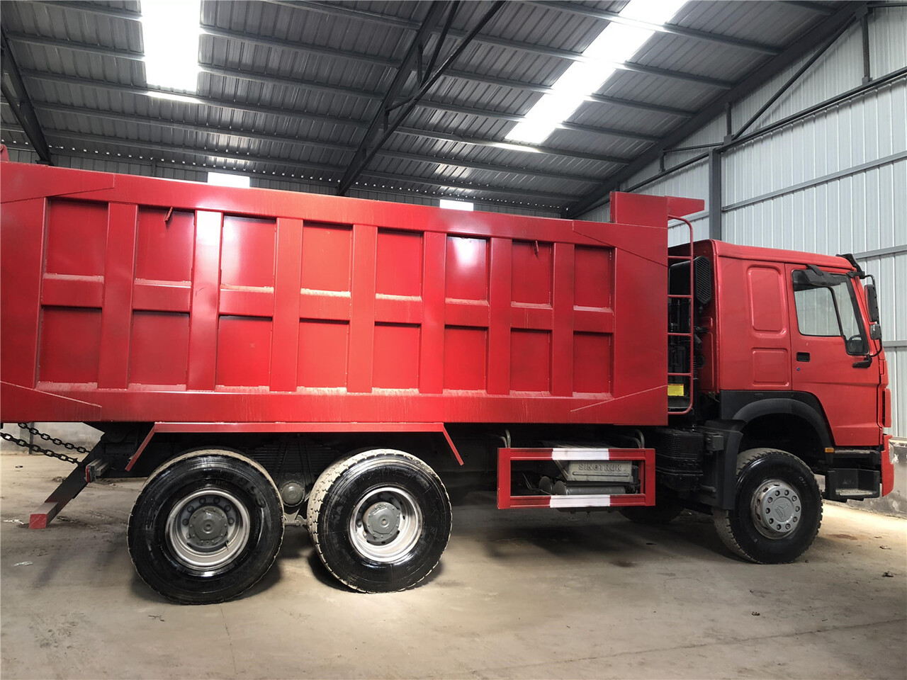 SINOTRUK Howo Dump truck 371 - Tippbil lastbil: bild 2 SINOTRUK Howo Dump truck 371 - Tippbil lastbil: bild 2