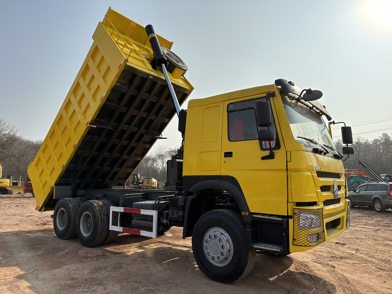 Tippbil lastbil för transportering silon SINOTRUK Howo Dump truck 371: bild 6