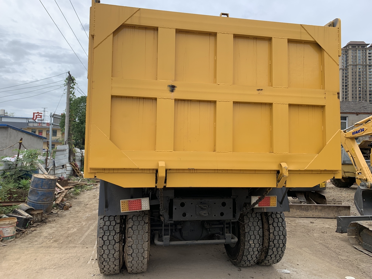 SINOTRUK Howo Dump truck 371 - Tippbil lastbil: bild 3 SINOTRUK Howo Dump truck 371 - Tippbil lastbil: bild 3