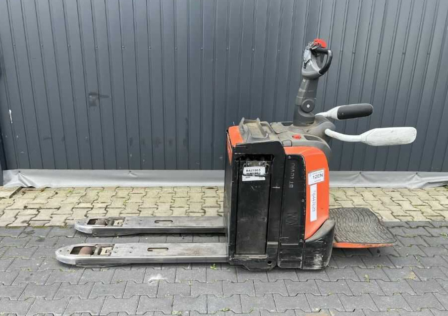 BT LPE200 - Låglyftar: bild 2 BT LPE200 - Låglyftar: bild 2