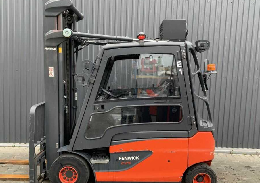 Linde E25L-02 - Eltruck: bild 2 Linde E25L-02 - Eltruck: bild 2