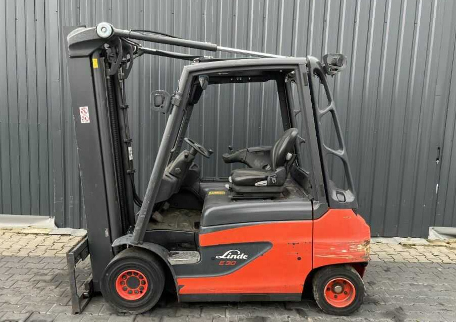 Linde E30-01 - Eltruck: bild 2 Linde E30-01 - Eltruck: bild 2