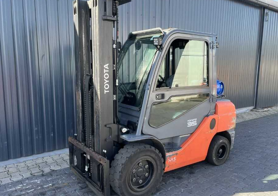 Toyota 8FGJF35 - Gasoltruck: bild 1 Toyota 8FGJF35 - Gasoltruck: bild 1