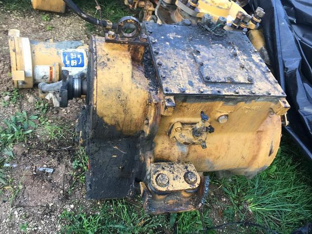 Caterpillar Cat 769 C Cat 771D and Cat 773B pour piece / for parts - Fjädring: bild 4 Caterpillar Cat 769 C Cat 771D and Cat 773B pour piece / for parts - Fjädring: bild 4
