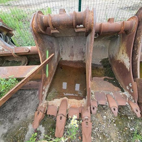 MORIN MORIN M6 - Skopa: bild 1 MORIN MORIN M6 - Skopa: bild 1