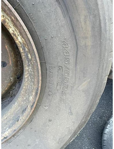 ROUE BRIDGESTONE 65R22.5 M748 - Däck och fälgar: bild 4 ROUE BRIDGESTONE 65R22.5 M748 - Däck och fälgar: bild 4