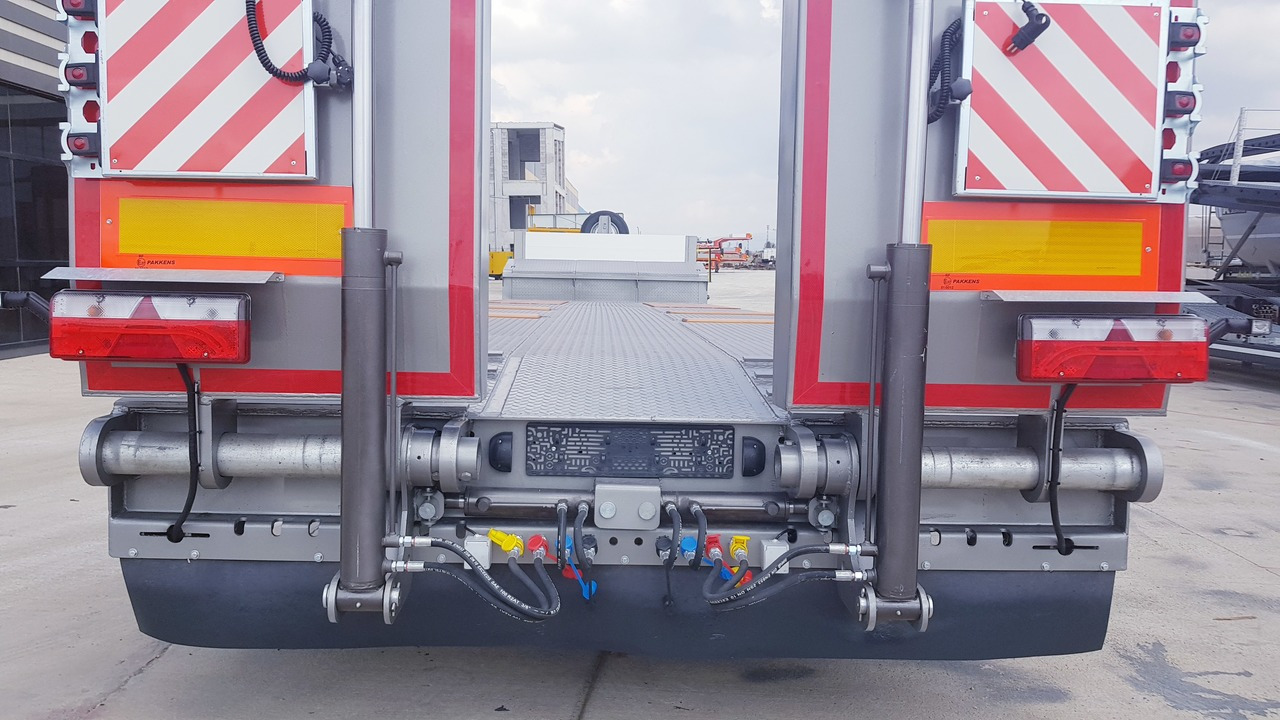 3 AXLE LOWBED (VEGA ITALIANO) - Låg lastare semitrailer: bild 4 3 AXLE LOWBED (VEGA ITALIANO) - Låg lastare semitrailer: bild 4
