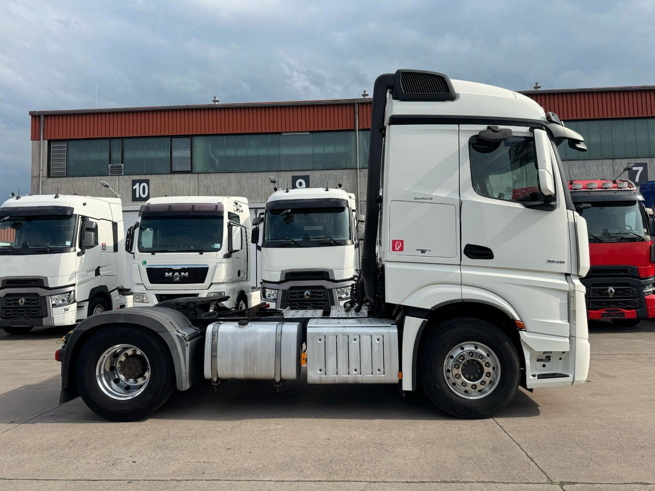 Mercedes-Benz ACTROS 1846 * RETARDER + 2X TANK * ALCOA * KIPPH - Dragbil: bild 5 Mercedes-Benz ACTROS 1846 * RETARDER + 2X TANK * ALCOA * KIPPH - Dragbil: bild 5