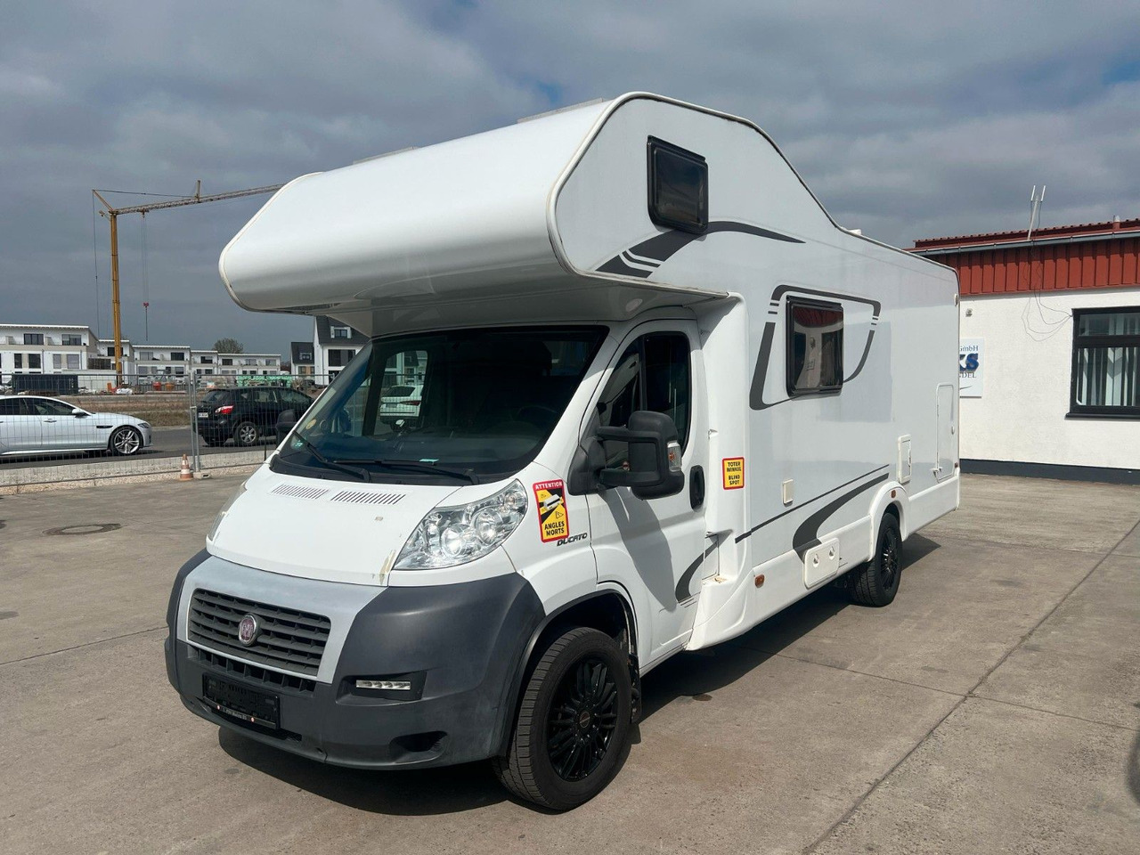 Fiat DUCATO 130 MULTIJET *KÜCHE*BAD*SCHLAFBEREICH* - Alkovbil: bild 3 Fiat DUCATO 130 MULTIJET *KÜCHE*BAD*SCHLAFBEREICH* - Alkovbil: bild 3