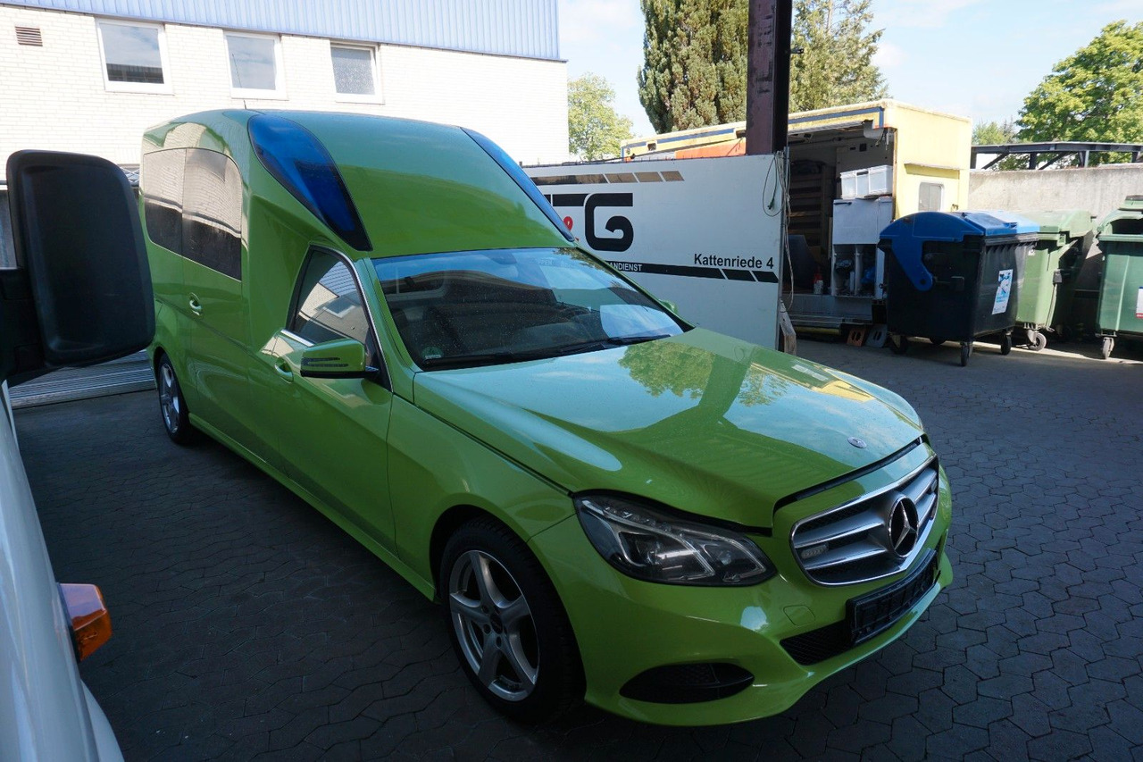 Mercedes-Benz E 300 Binz VF212 KTW - Ambulans: bild 1 Mercedes-Benz E 300 Binz VF212 KTW - Ambulans: bild 1
