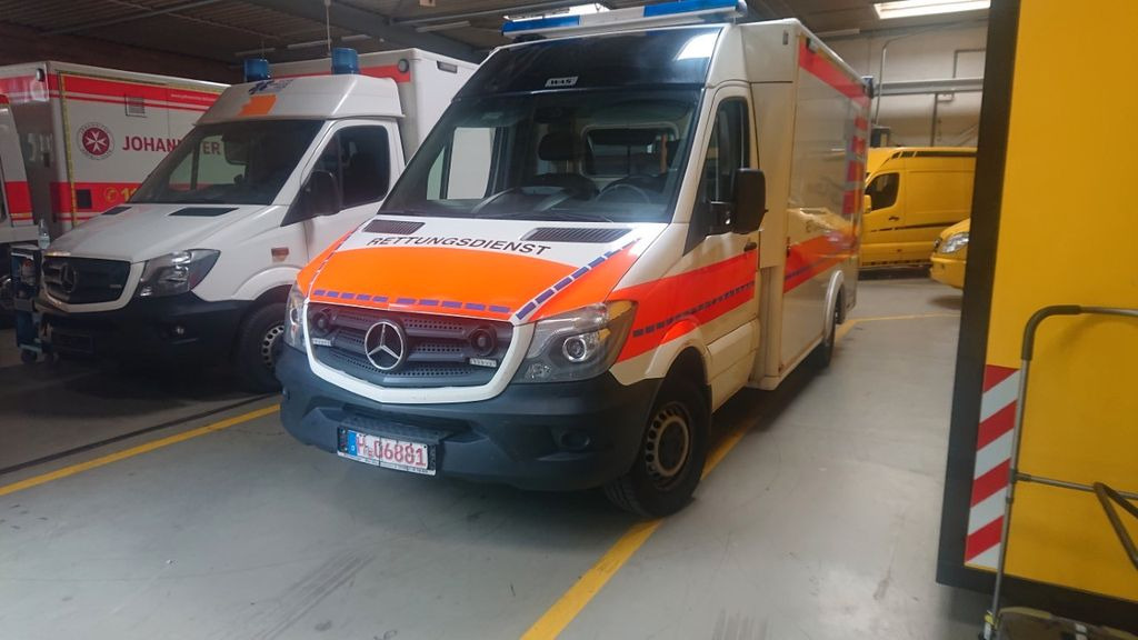 Mercedes-Benz Sprinter 316 /416 / WAS /2016 - Ambulans: bild 2 Mercedes-Benz Sprinter 316 /416 / WAS /2016 - Ambulans: bild 2
