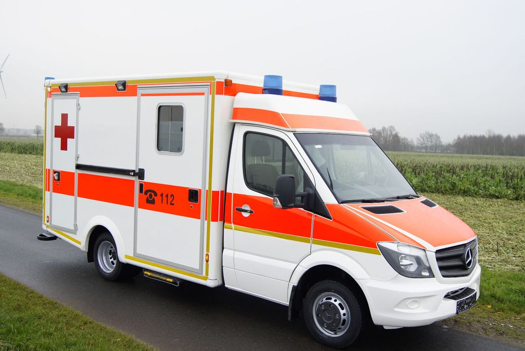 Mercedes-Benz Sprinter 516 // Mod. 2014 // 1 J Garantie // - Ambulans: bild 3 Mercedes-Benz Sprinter 516 // Mod. 2014 // 1 J Garantie // - Ambulans: bild 3