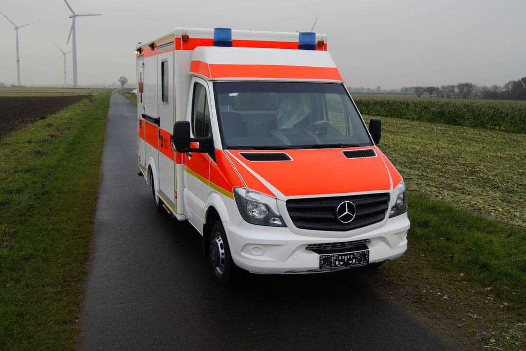 Mercedes-Benz Sprinter 516 // Mod. 2014 // 1 J Garantie // - Ambulans: bild 4 Mercedes-Benz Sprinter 516 // Mod. 2014 // 1 J Garantie // - Ambulans: bild 4