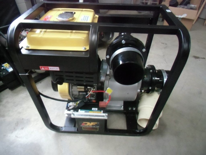 Agomac diesel waterpomp - Vattenpump: bild 1 Agomac diesel waterpomp - Vattenpump: bild 1