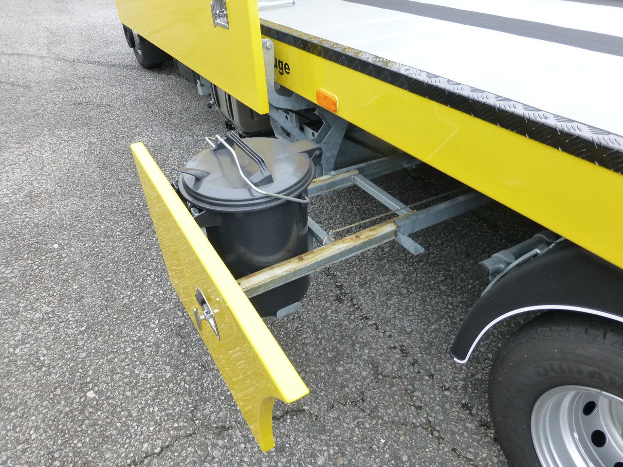 Bärgningsbil Iveco DAILY 72C18 Schiebeplateu Luftfed Navi Hubbrille: bild 17