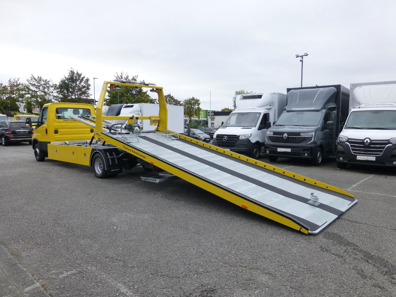 Bärgningsbil Iveco DAILY 72C18 Schiebeplateu Luftfed Navi Hubbrille: bild 8