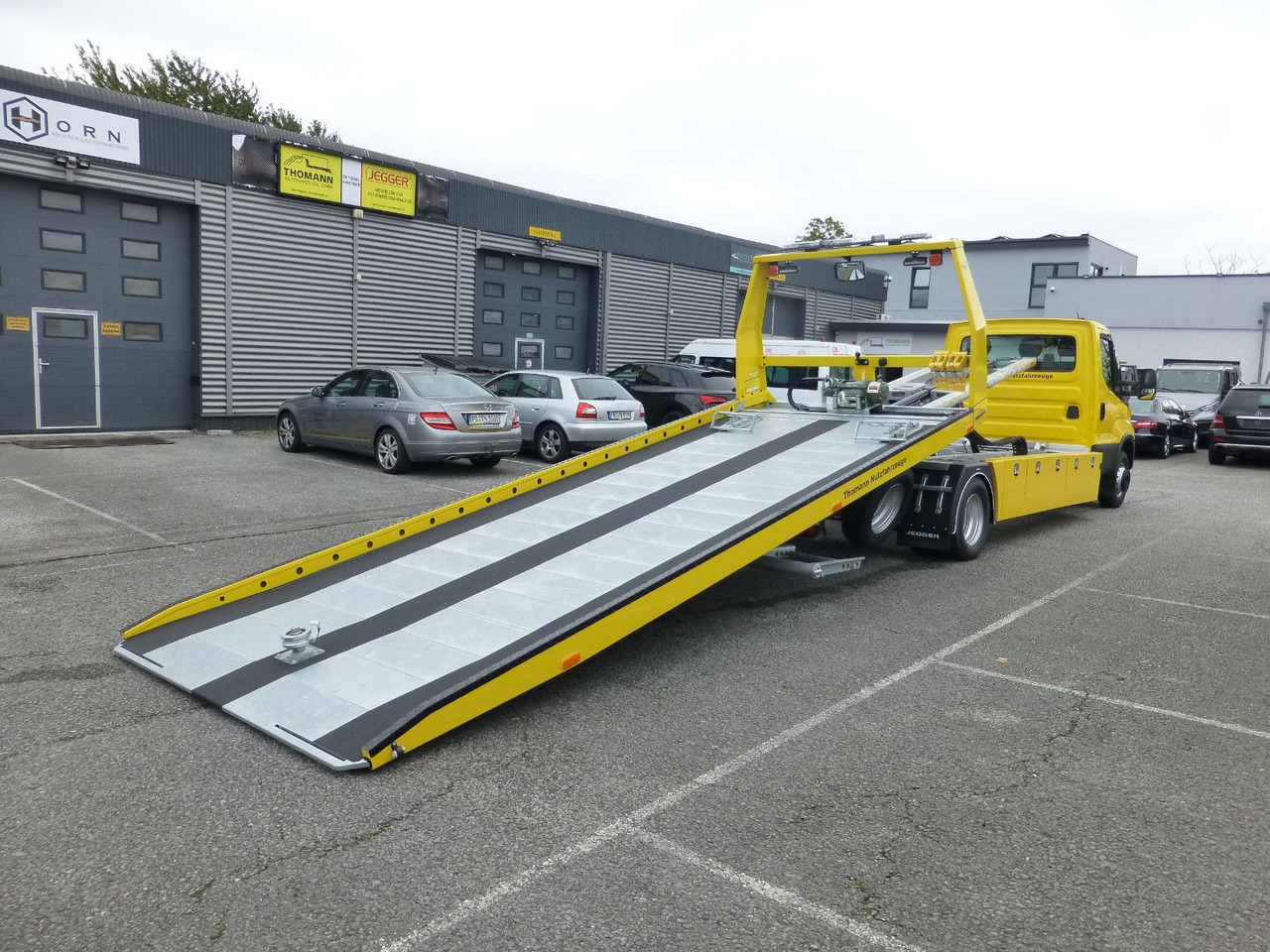 Bärgningsbil Iveco DAILY 72C18 Schiebeplateu Luftfed Navi Hubbrille: bild 7