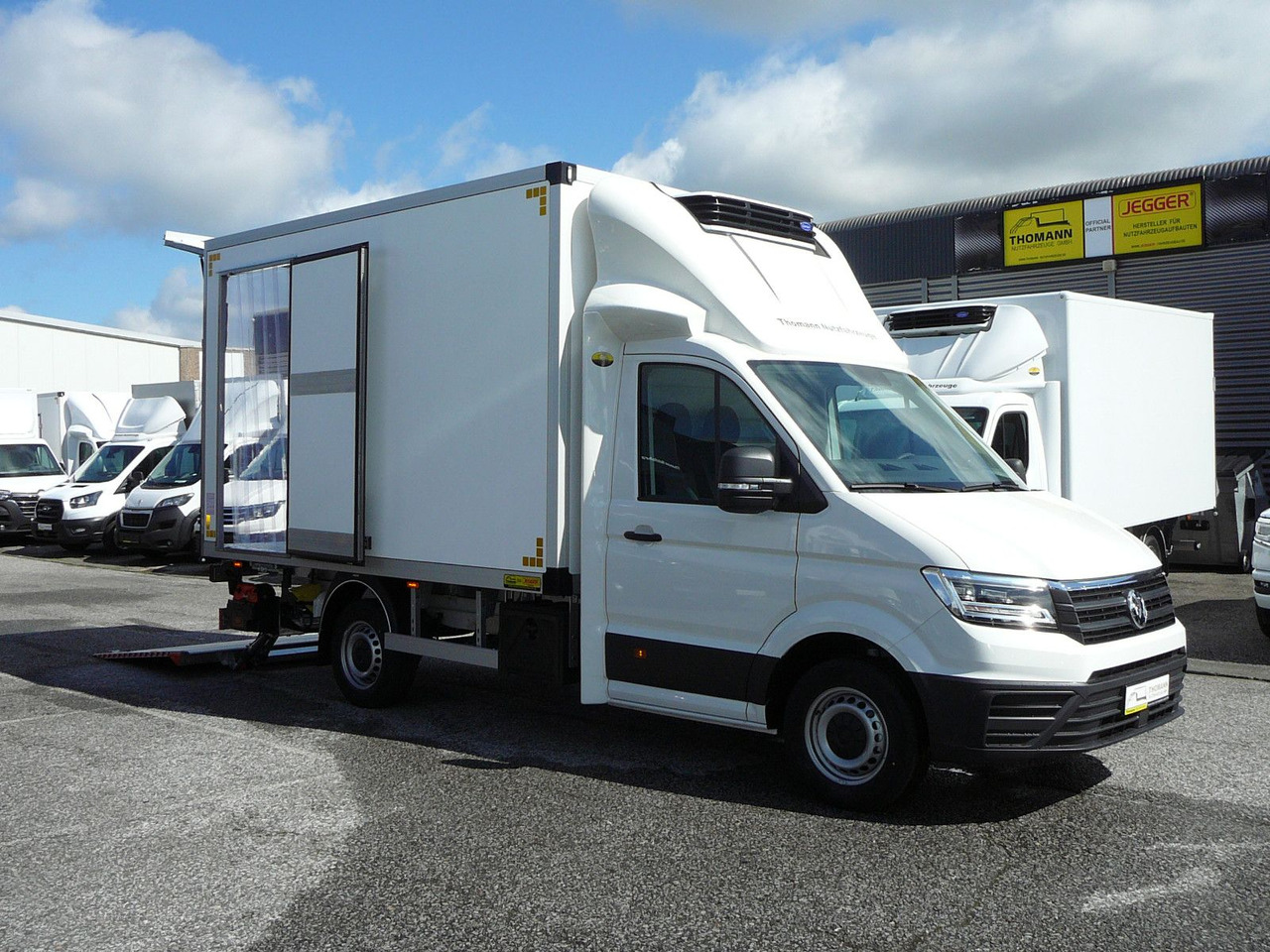 Volkswagen Crafter 177 PS Kühlkoffer LBW Xarios 300 - Kylbil: bild 1 Volkswagen Crafter 177 PS Kühlkoffer LBW Xarios 300 - Kylbil: bild 1