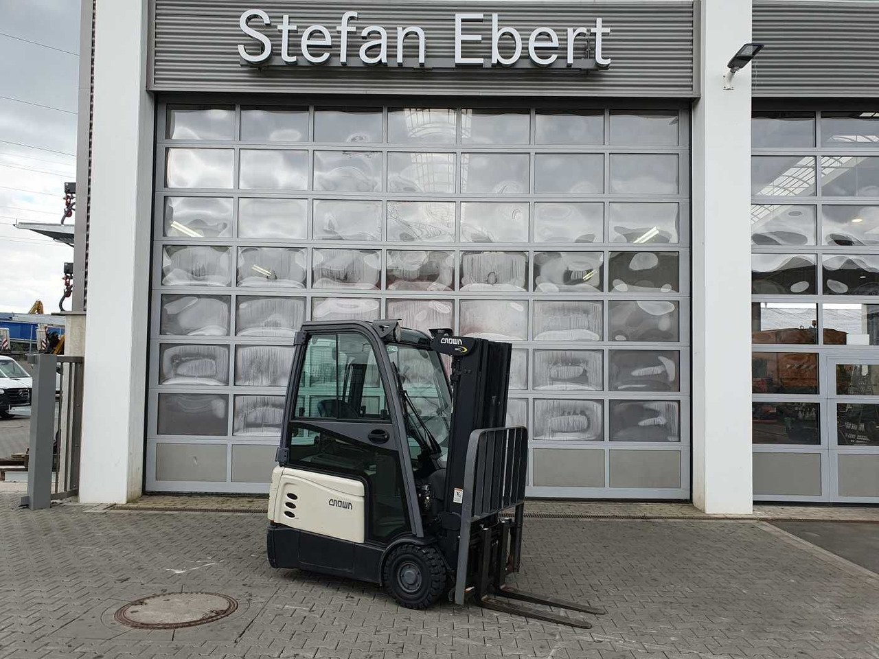 Crown SCT6020-1.3 /Triplex: 4.30m / SS / 1.185h! - Eltruck: bild 1 Crown SCT6020-1.3 /Triplex: 4.30m / SS / 1.185h! - Eltruck: bild 1