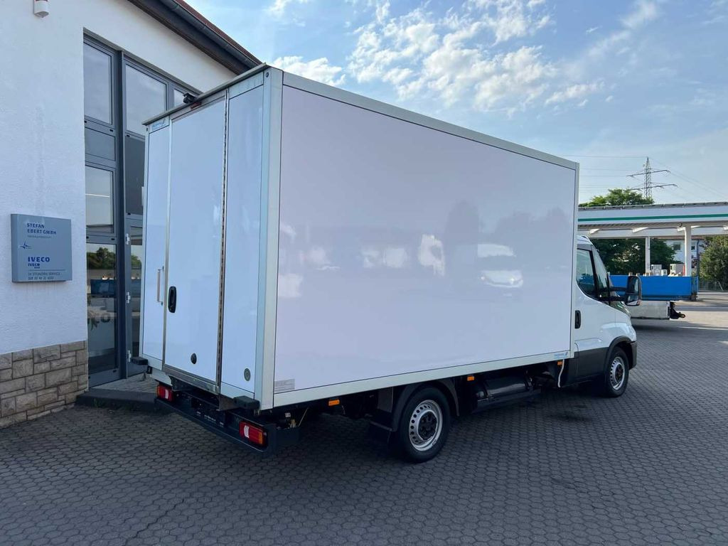 Iveco 35S14 A8 CNG Koffer *3-Sitze*Klima*Automatik* - Kylbil: bild 4 Iveco 35S14 A8 CNG Koffer *3-Sitze*Klima*Automatik* - Kylbil: bild 4