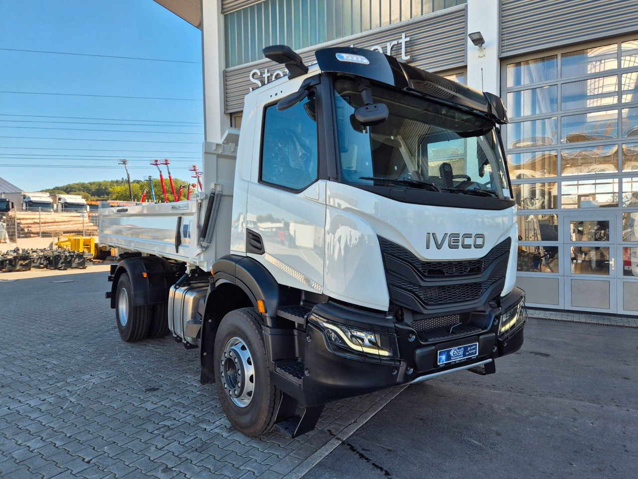 Iveco AD200X46 HR OFF Meiller 3-S.-Kipper *MirrorCam* - Tippbil lastbil: bild 3 Iveco AD200X46 HR OFF Meiller 3-S.-Kipper *MirrorCam* - Tippbil lastbil: bild 3