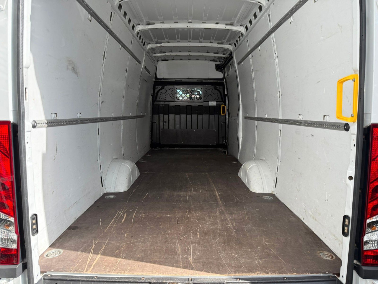 Skåpbil Iveco Daily 35S16 V *Klima*R4.100mm*: bild 6