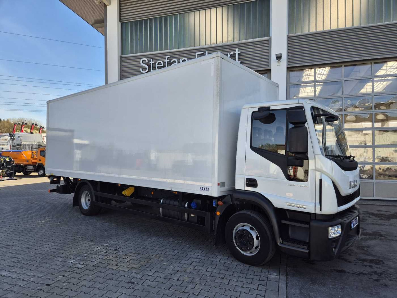 Iveco Eurocargo ML140E28/P 4x2 *LBW*AHK*Klima / 3x - Lastbil med skåp: bild 2 Iveco Eurocargo ML140E28/P 4x2 *LBW*AHK*Klima / 3x - Lastbil med skåp: bild 2