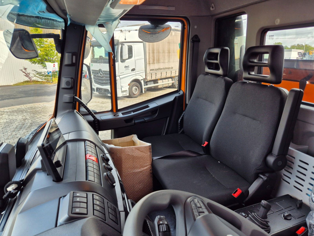 Tippbil lastbil Iveco Eurocargo ML180E32K 4x2 Meiller AHK: bild 17