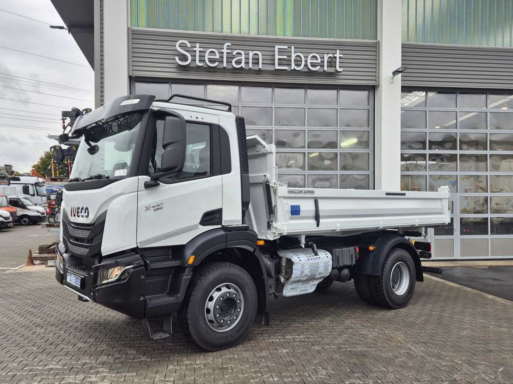 Iveco X-Way AD200X48 HR OFF 4x2 Meiller Intarder 2x - Tippbil lastbil: bild 4 Iveco X-Way AD200X48 HR OFF 4x2 Meiller Intarder 2x - Tippbil lastbil: bild 4